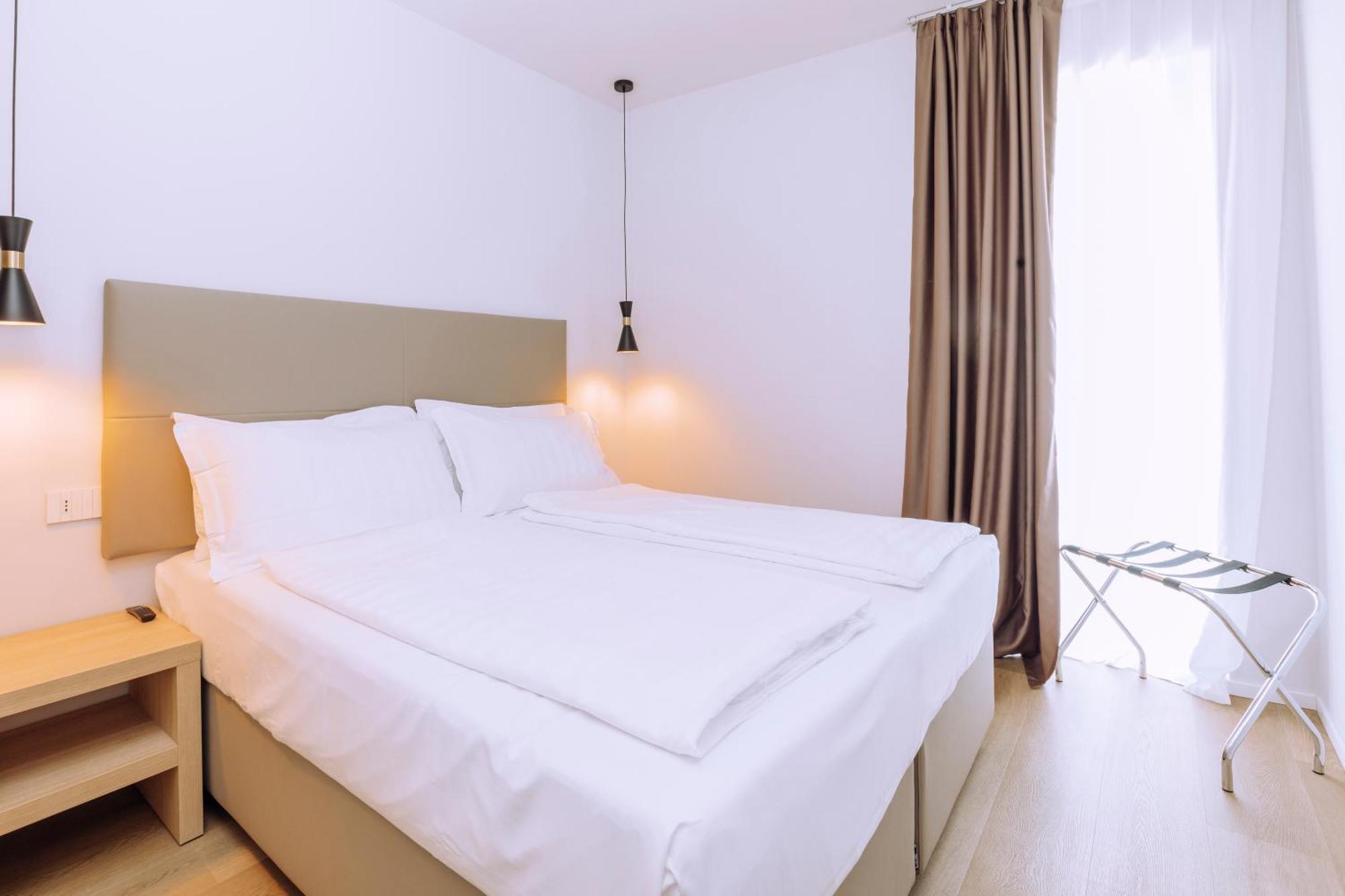 Ah Porticcioli Boutique Apartments 圣菲利斯·德尔·贝纳茨 外观 照片