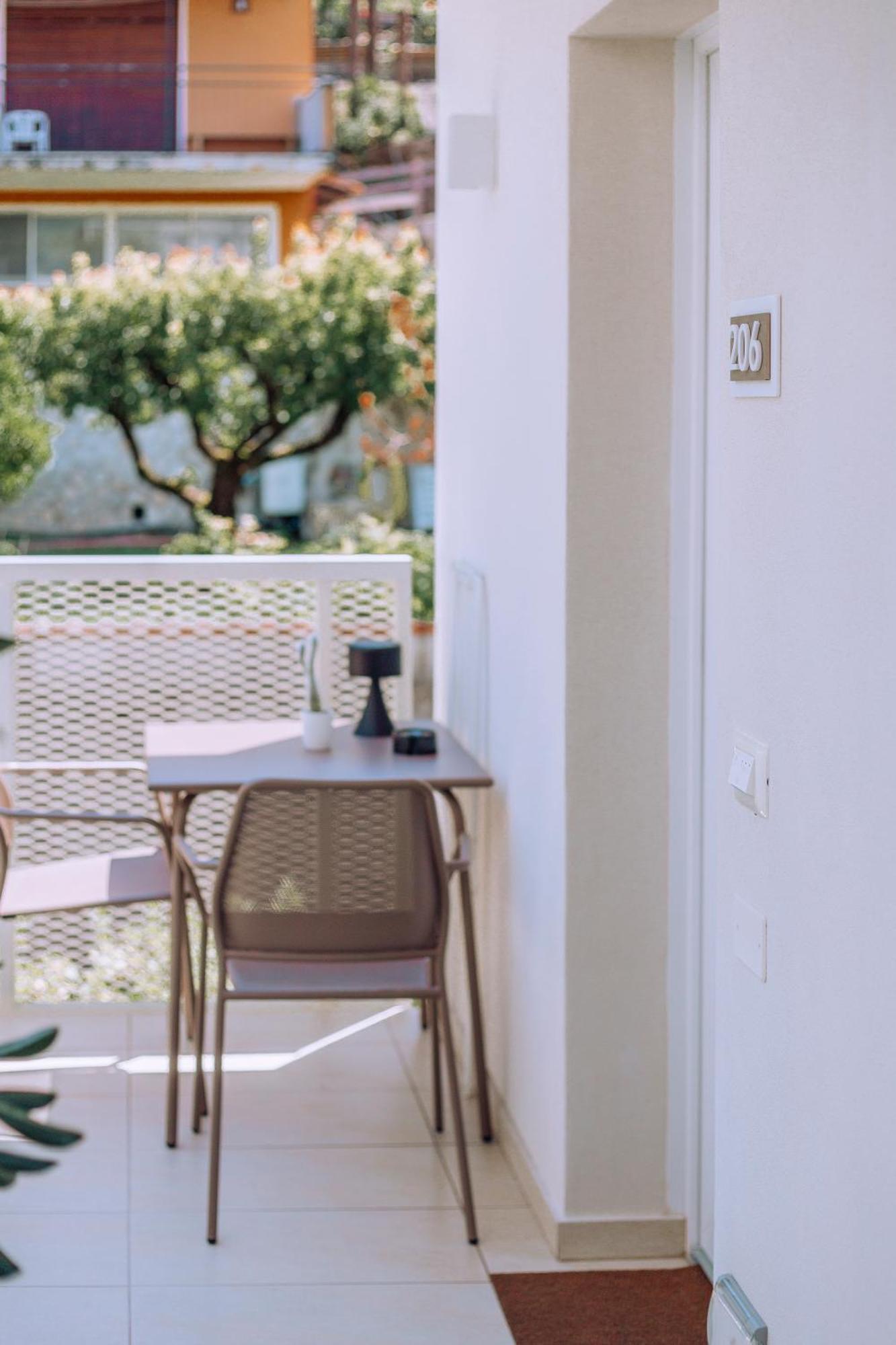 Ah Porticcioli Boutique Apartments 圣菲利斯·德尔·贝纳茨 外观 照片